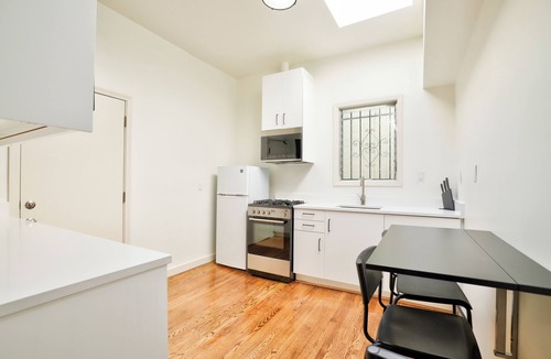 Mission District Cottage | Charming 2BR Mission Cottage - Walk to Tartine!