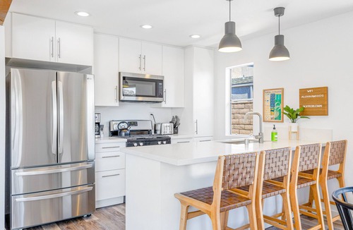 San Clemente Condo | Charming gem near the beach with large backyard, cornhole, fast WiFi & grill