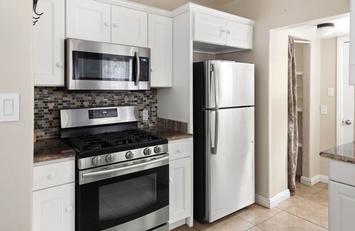 South Laguna House | CHARMING Laguna Beach 3BR/1BA Cottage & Casita/1BA, Close to 1000 Steps Beach