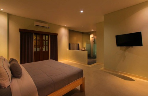 Petitenget Hotel | Charming room within walking distance from the shopping area Seminyak