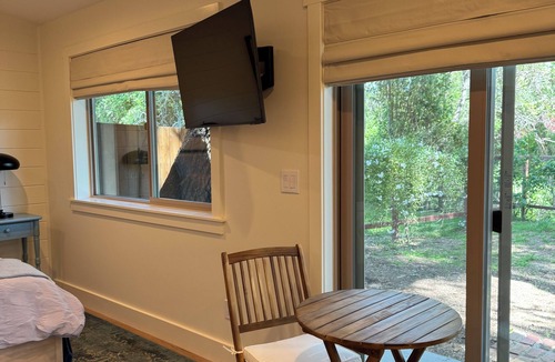 Ballard Apartment | Charming studio w/AC & WiFi in Ballard. Centrally located in wine country.