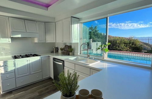 Newhall Villa | Cheerful four bedroom house with charming view!