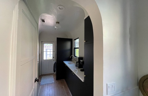 El Miradero House | Classic charm meets California cool in this cozy 1930's Spanish bungalow.