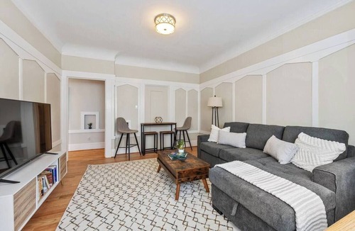 Richmond District Apartment | Classic Richmond Flat with 1BR/1BA Comfort Near Golden Gate Park, Lincoln Park & Dining Corridors
