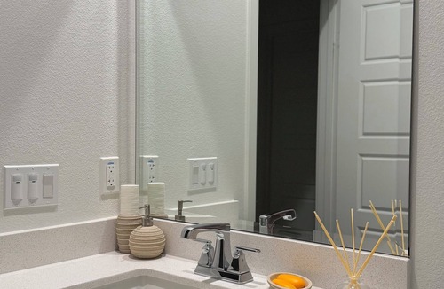 Banning House | Clean&Quiet 1BR Near 123nFarm and Live Oak Canyon