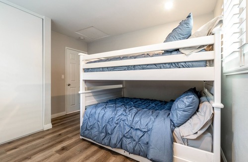 Oceanside House | Coastal Home Perfect for Large Families and Groups of Friends