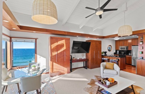 Monterey Condo | Coastal Luxury: Oceanfront Views, Decks + Walkable to Downtown