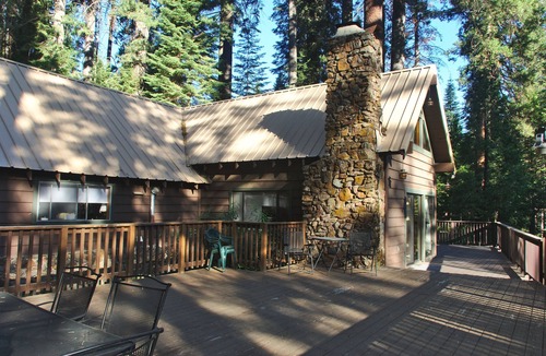 Fish Camp Cabin | Come Home to the Big Pine Cabin at Yosemite Forest Lodge!