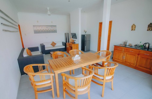 Lovina Villa | Comfortable and relaxing place at villa seruni. Just 8 min from the lovina beach