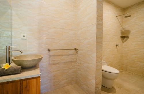 Tumbak Bayuh Villa | Comfortable Private Room in Canggu with High-speed WiFi