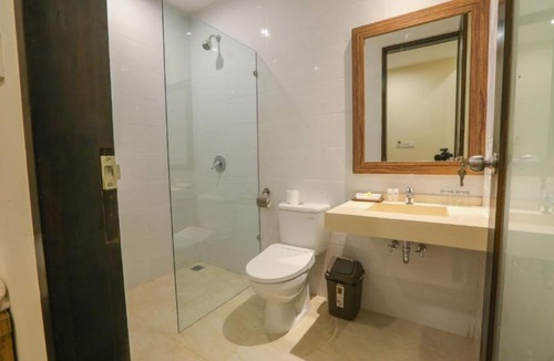 Bukit House | Comfy Room in A Small Resort Jimbaran, Close to Rockbar and Tegalwangi Beach