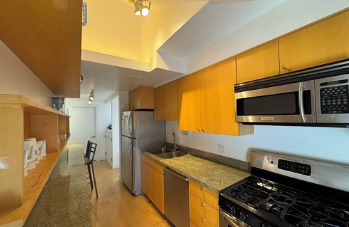 Dolores Heights Apartment | Contemporary Flair Castro Noe 3BR