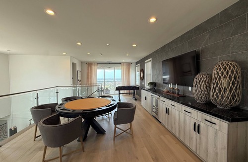 Montebello House | Contemporary Luxury Villa with Panoramic City Views in Montebello