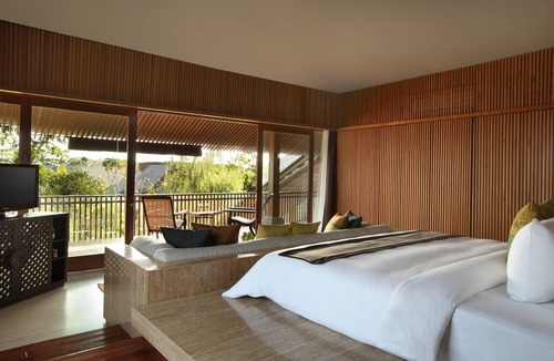 Batu Bolong Villa | Contemporary Villa - Echo Beach Canggu