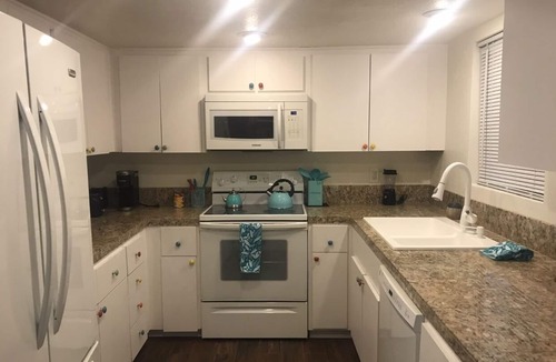 Palm Springs Condo | Convenient South Palm Springs location!