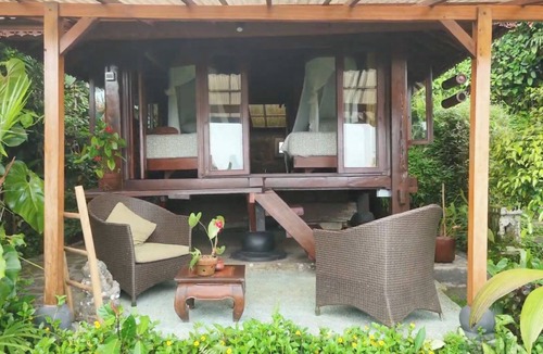 Selemadeg House | Cosy twin bungalow perfect for two firends or solo travlers. With stunning view!