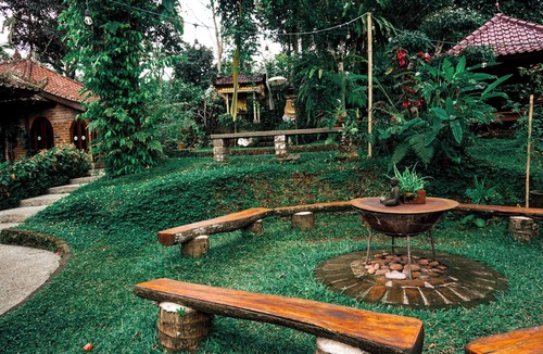 Selemadeg House | Cosy twin bungalow perfect for two firends or solo travlers. With stunning view!