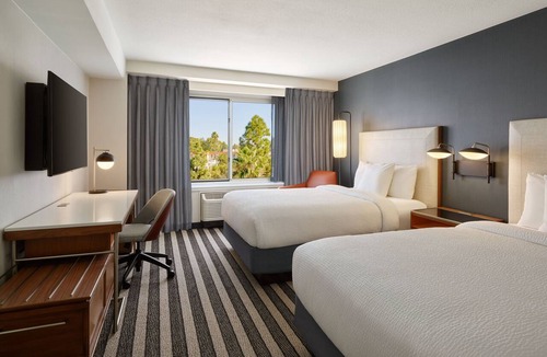 Fox Hills Hotel | Courtyard by Marriott Culver City Los Angeles