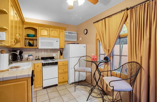 Historic Tennis Club Hotel | Coyote Inn - 21 and Over - A Town & Desert Boutique Hotel