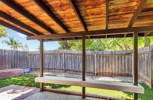 Santee House | Cozy 2-bedroom house in tranquil Santee with AC. Very spacious, peaceful area.