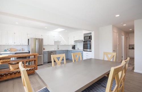 El Granada House | Cozy 3-bedroom house, ocean view, walk to beach!