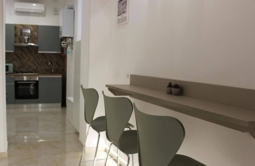 Rione Sanita Bed & Breakfast | Cozy and equipped with amenities, for couples and families in a quiet setting.