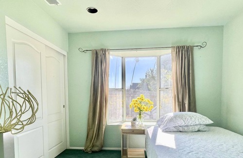 North Broadway House | Cozy Home in Escondido