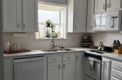 Orangevale House | Cozy Private 1BR With Easy Access to the Sacramento Region, Pet Friendly