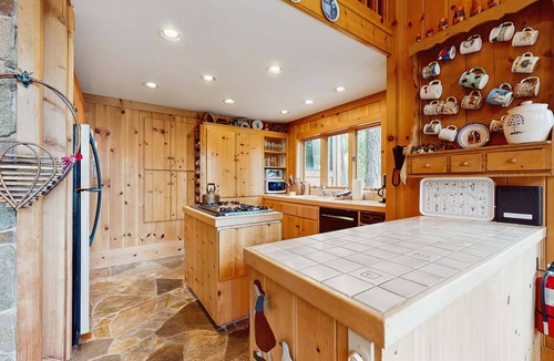Alpine Meadows House | Cozy Private Mountain Retreat with Nearby Pond, Hot Tub, Pool Table