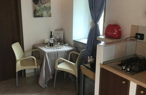 Ogliastro Cilento Bed & Breakfast | Cozy studio apartment in rural house with garden 5 km from the sea