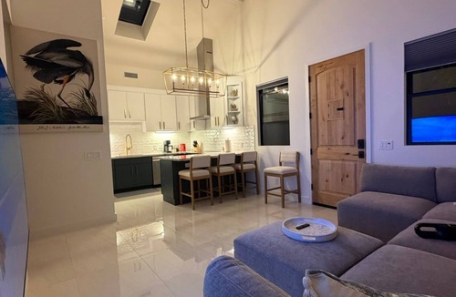 Downey House | Cozy Two bedroom house with two full bathrooms and laundry room