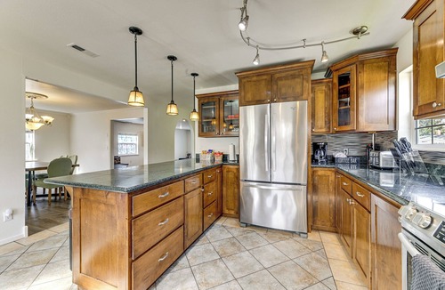 Crescent City North House | Crescent City Home w/Hot Tub: Half-Block to Beach