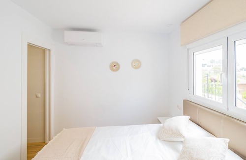 Torre de Benagalbon Bed & Breakfast | Cubo's Hostal William's Sunny 2 with Breakfast/free wifi/air conditioning