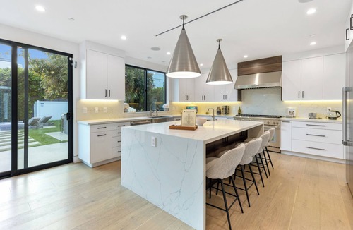 Melrose Villa | Curson Modern - Modern Beverly Grove Masterpiece