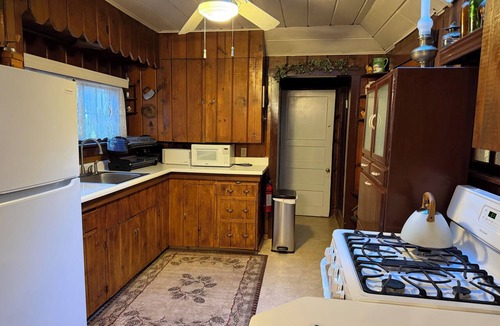 Twain Harte Cabin | Cute Cozy Cabin