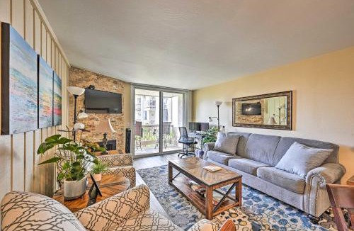 Townsite House | 'Deja Blue' Oceanside Condo on Beach w/Pools!