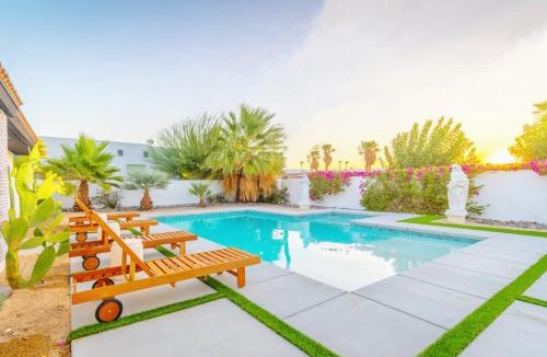 Desert Park Estates House | Desert Oasis Villa Heated Pool Spa & Golf Fun Near Coachella