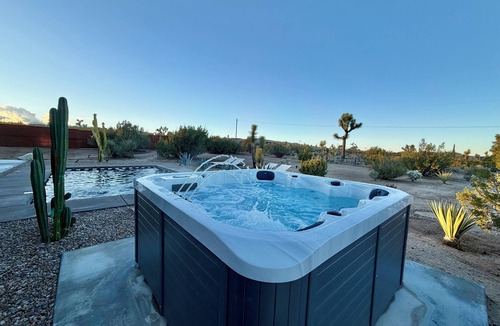 Yucca Valley Villa | Desert Retreat: Pickleball, Pool, Hot Tub, Sauna, Game Room, Firepit, Stargazing