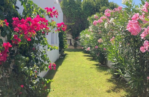 Estepona Villa | Designer Villa - Private pool - Families/Beach + Marina + Golf 5 min drive