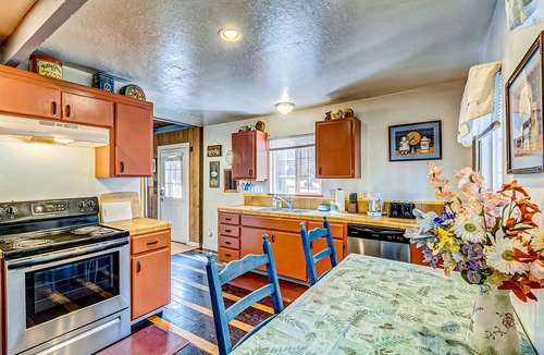 Tahoe Island Cabin | Dog-friendly cabin with private hot tub near Camp Richardson