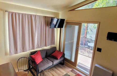 Del Dios Cottage | Dog friendly, peaceful 1 BR cottage w/BA, AC on beautiful Lake Hodges