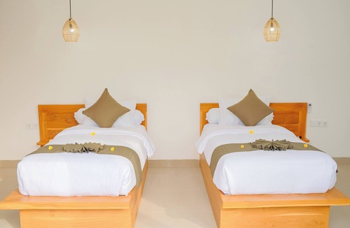 Lovina Bed & Breakfast | Dolphin 3 – Deluxe Twin Room in New Villa on Lovina Beach