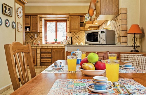 Ischia Porto House | Domus Aenaria - Spacious Villa - Prime location close to beaches and shops