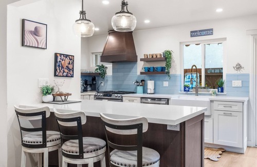 North Pacific Beach House | Dream vacation beach house - 1 min. walk to Pacific Beach & Garnet Avenue