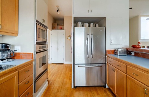 Buena Vista House | Dreamy 3 Story House w/Sunroom + City Skyline View