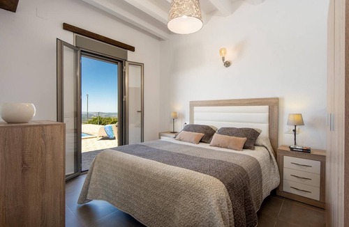 El Gastor Villa | El Granadino - Two Bedroom Villa, Sleeps 4
