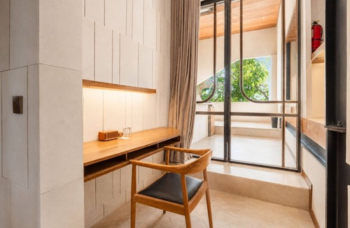 Pererenan Apartment | Elegant 1-BR Loft with Art Deco Vibe Shared Pool