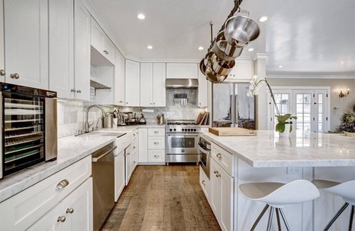 Mystic Hills House | Elegant Laguna Beach Retreat with ocean and mountain views.