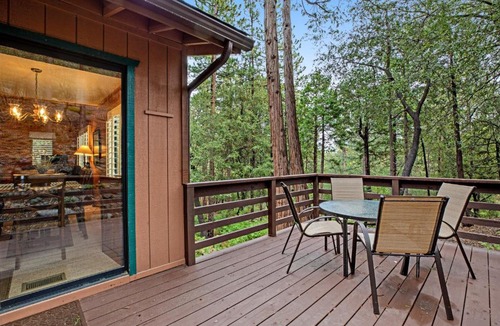 Idyllwild House | Elk Horn Retreat
