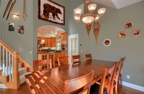 Yosemite Forks House | Emerald Escape! 50 Acres w/Hot Tub, Game Room